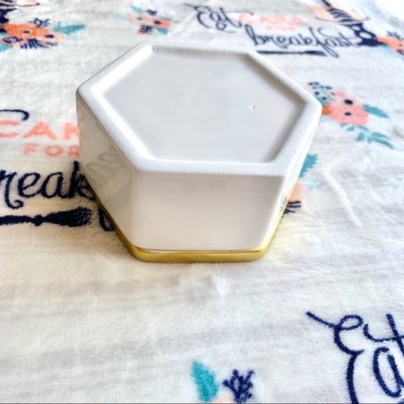 LAST 1! 🐝 Bee Unique Trinket Box Accent 🐝 - Picture 5 of 9
